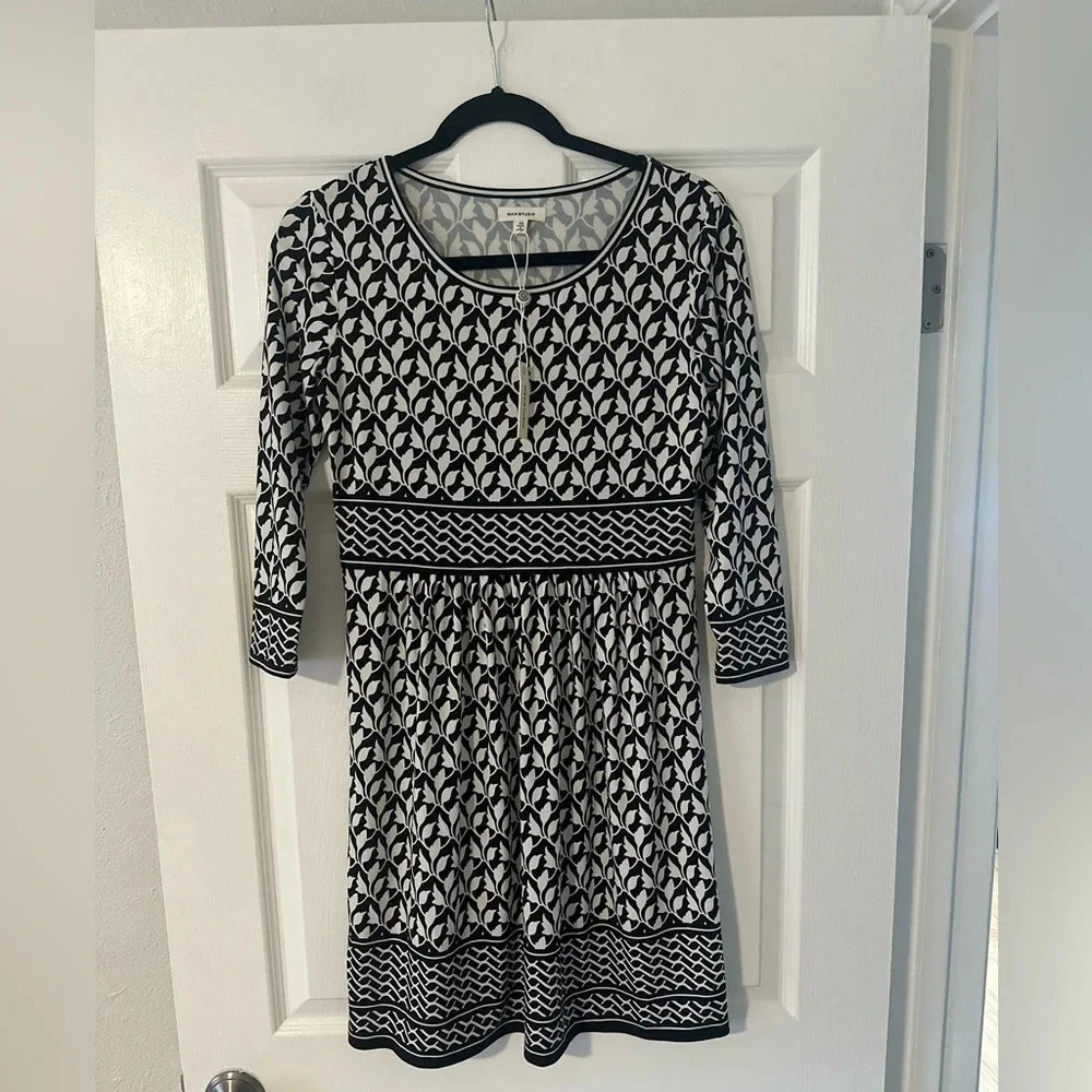 NWT- Women’s Max Studio‎ Black/White Print Dress. Size XS.